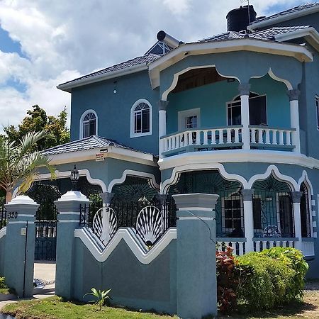 Bailey'S Bed And Breakfast ランアウェイ・ベイ エクステリア 写真